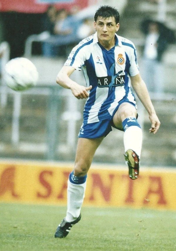 伍洲配资 “川超”德阳队技术顾问勒马：曾与马拉多纳对战 与孩子们一起工作最快乐